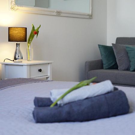 Small Residence - Apartamenty Sienkiewicza เคียลเซ ภายนอก รูปภาพ