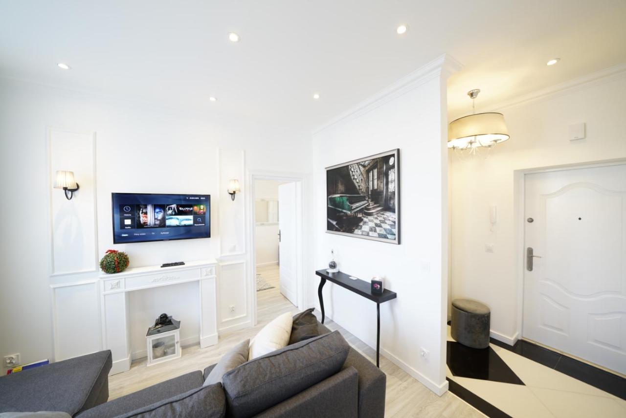 Small Residence - Apartamenty Sienkiewicza เคียลเซ ภายนอก รูปภาพ