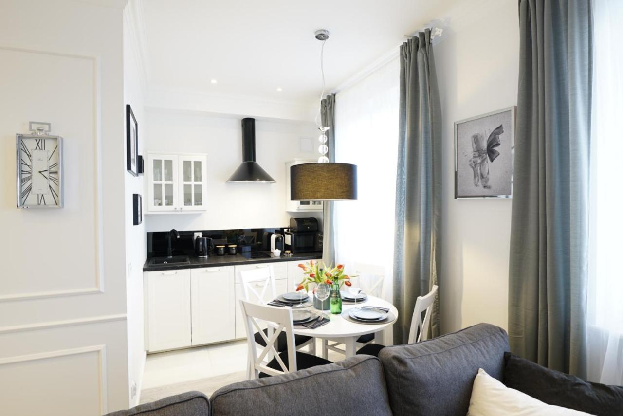 Small Residence - Apartamenty Sienkiewicza เคียลเซ ภายนอก รูปภาพ