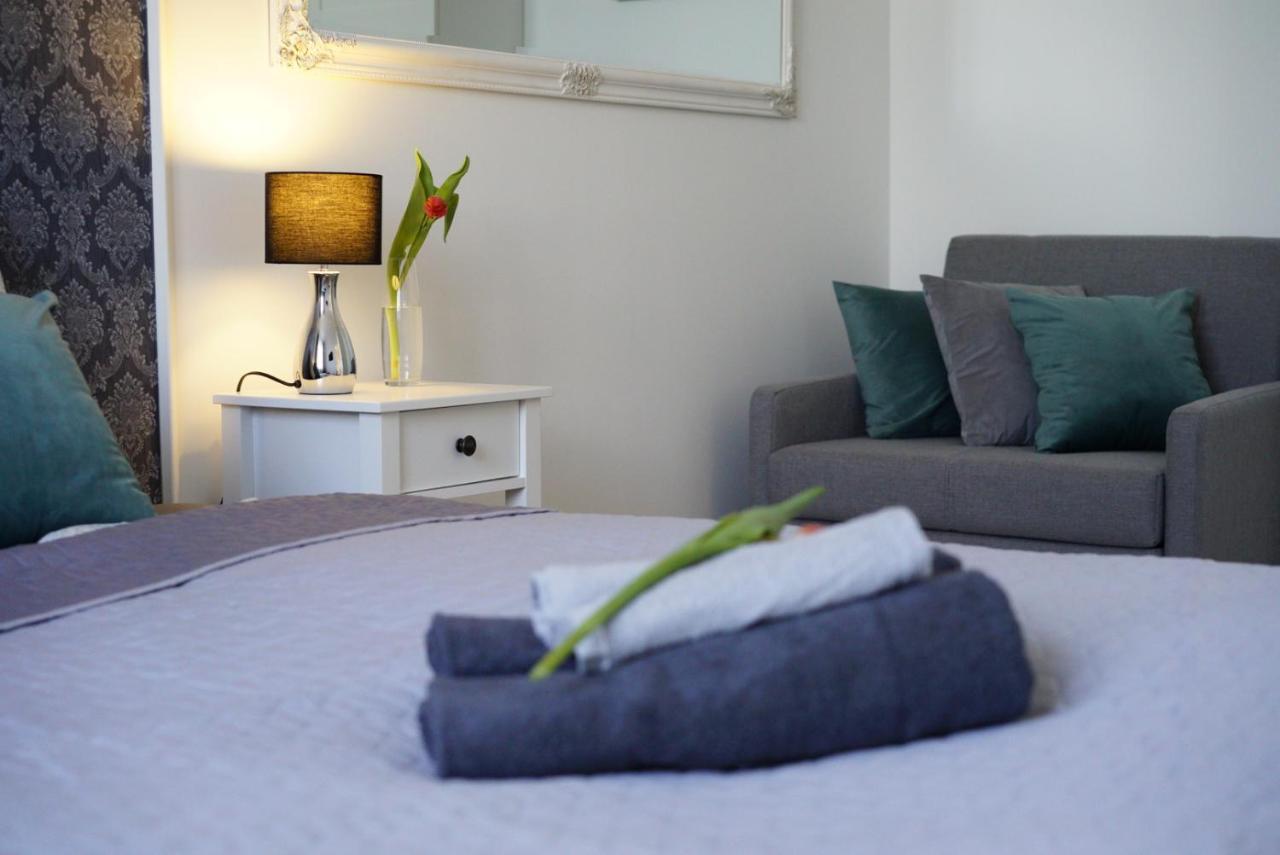Small Residence - Apartamenty Sienkiewicza เคียลเซ ภายนอก รูปภาพ